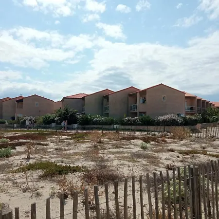 6 Couchages Privatif, Acces Direct Mer, Piscine Holiday home *