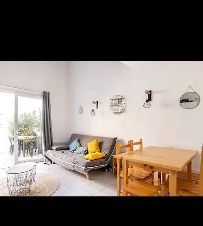 Holiday home 6 Couchages Privatif, Acces Direct Mer, Piscine Le Barcares