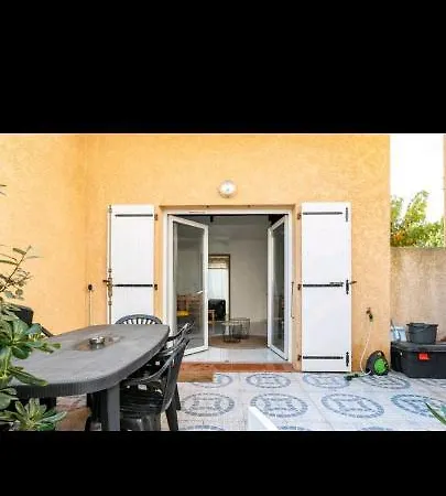 Vakantiehuis 6 Couchages Privatif, Acces Direct Mer, Piscine Le Barcarès